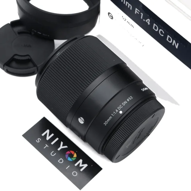 Sigma 30mm F1.4 DC DN