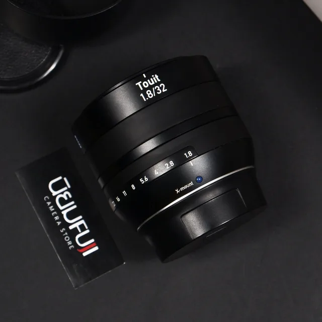 Zeiss 32mm F1.8