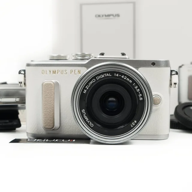 Olympus EPL8